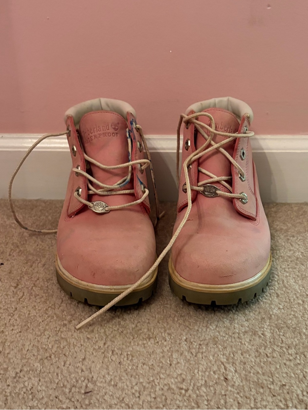 Women’s pink timberland hiking boots size 7.5
